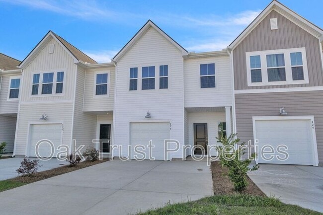 Building Photo - 726 Ridgley Dr