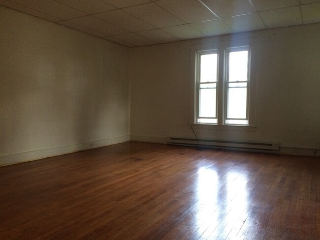 Photo - 1064 Park St Unit 3F