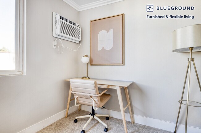 Photo - 1200 W Riverside Dr Unidad FL3-ID659