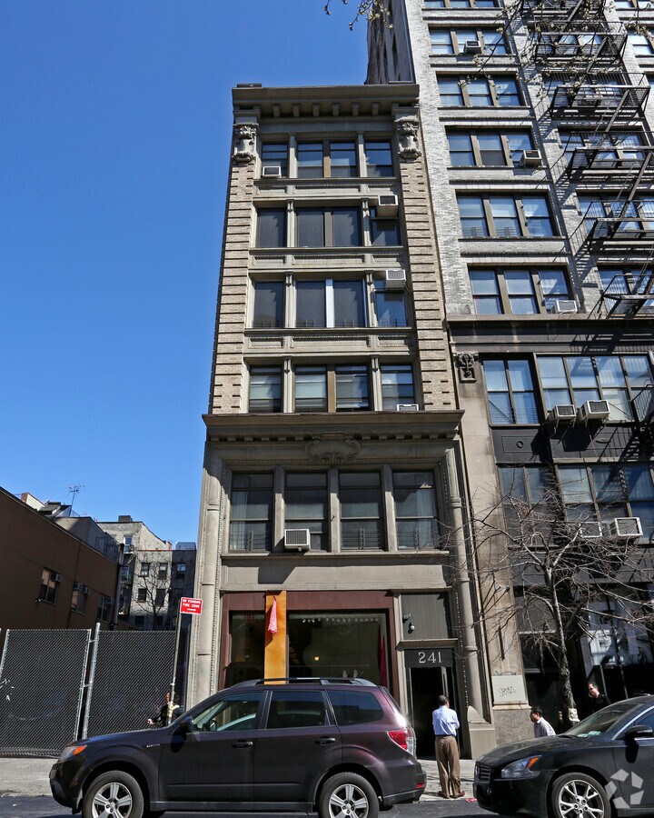 Photo - 241 Lafayette St