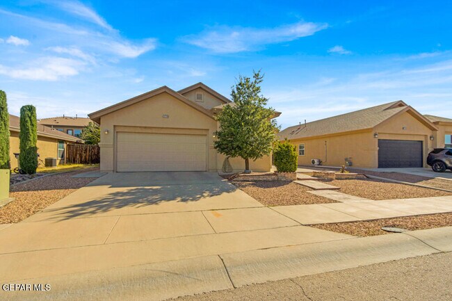 Photo - 3220 Scarlet Point Dr