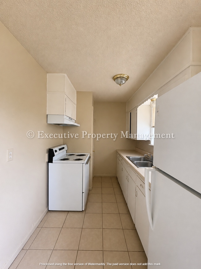 Photo - 410 Sunset Ln Unit B