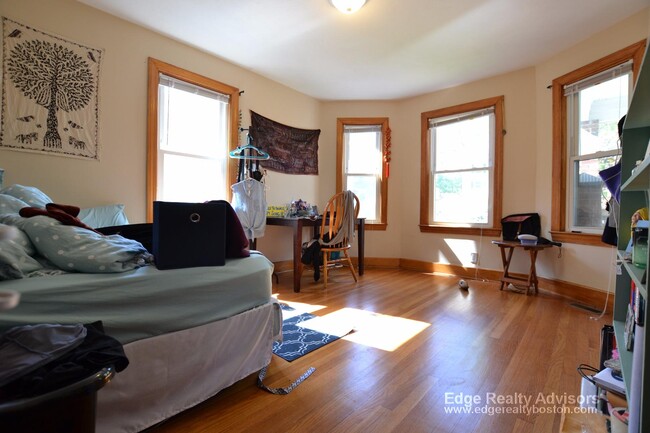 Photo - 127 Nottinghill Rd Apartments Unit 1