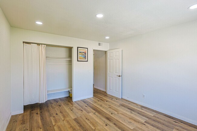 3440 W Park Balboa Ave