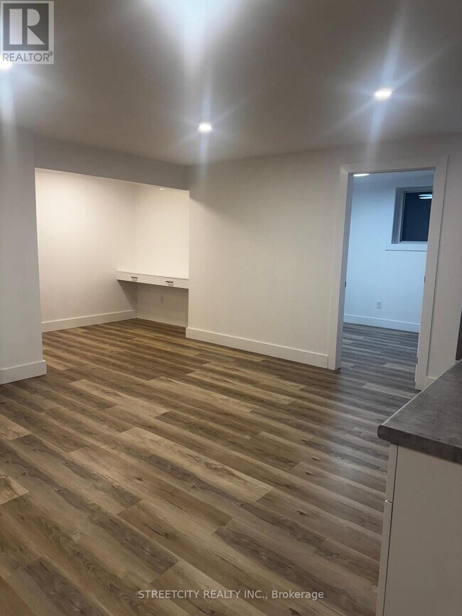 Photo - 2618 Buroak Dr