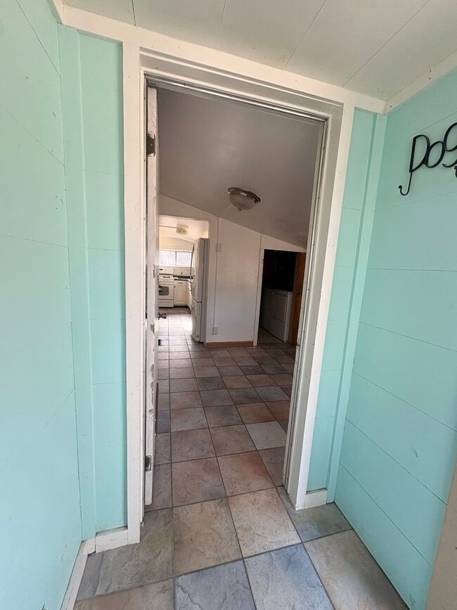 Photo - 220 N Pine St