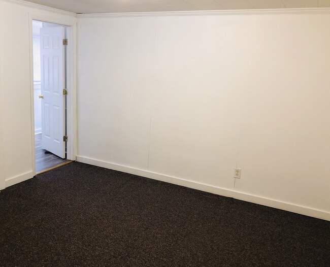 Photo - 112 S New St