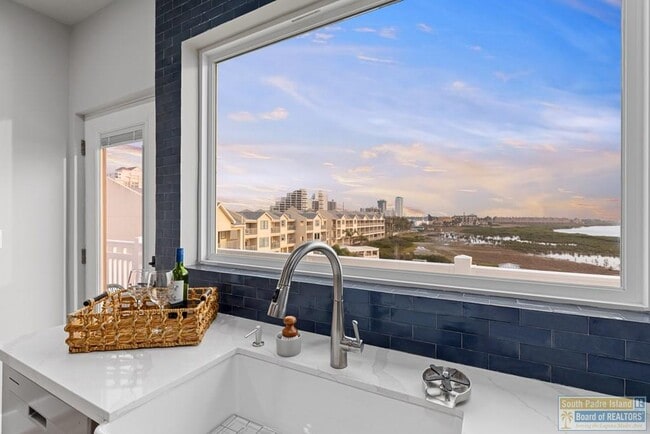 Photo - 111 W Sunny Isle Dr Unit 401