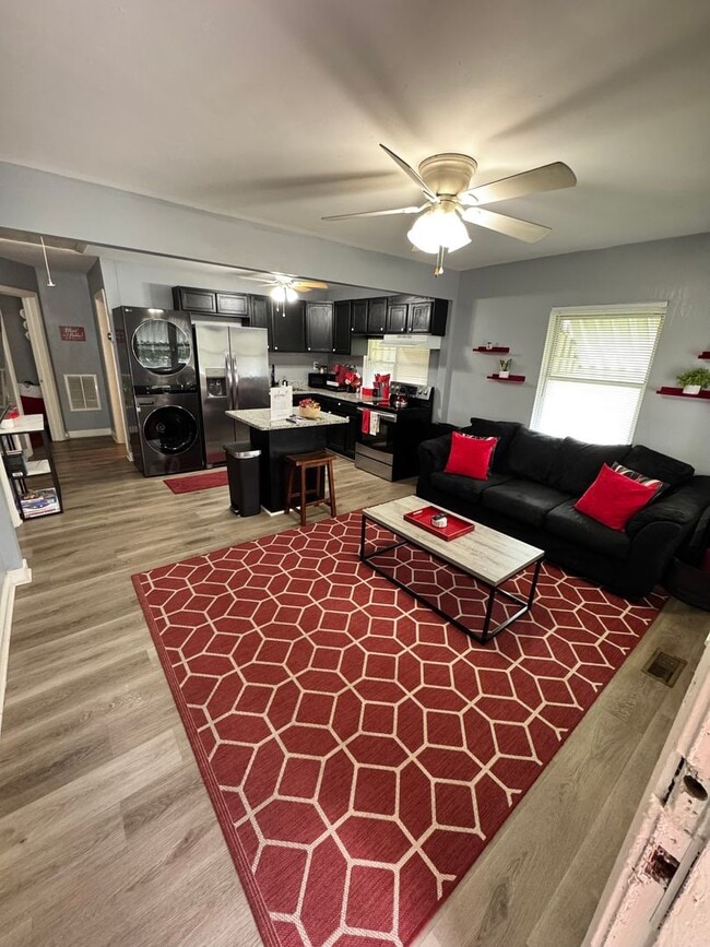 Photo - 3 Bed 3 Bath House near VCU and Byrd Park!