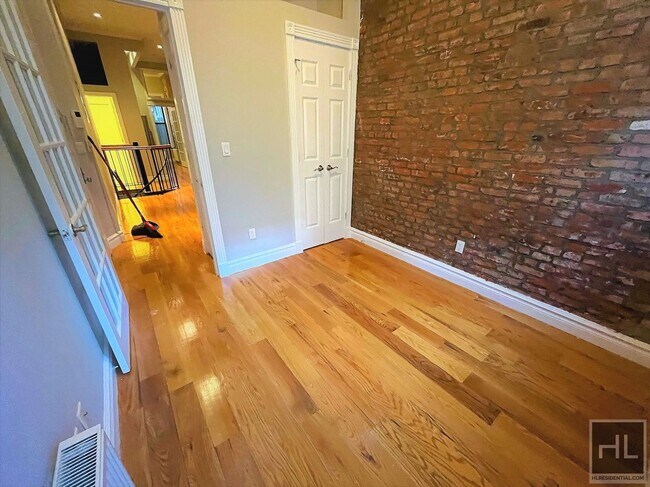 Photo - E 5TH ST. Unit B