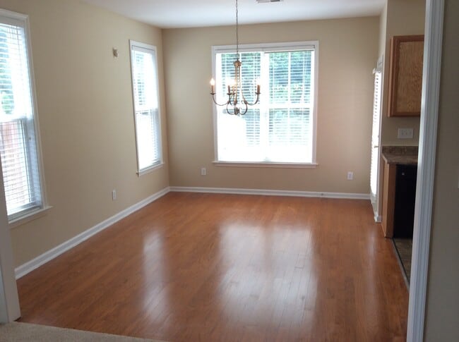 Photo - 137 Tuscarora Ln