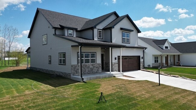 Building Photo - 1306 S Roberto Rd