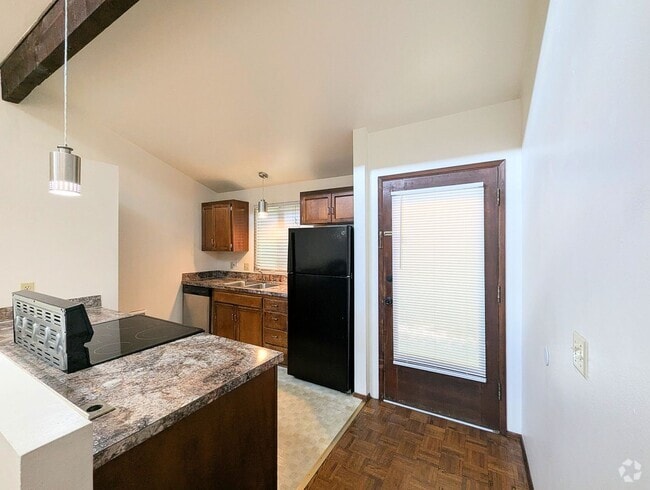 Building Photo - 2Bd/1Ba Everett House