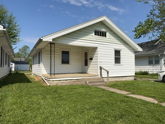 Photo - 2125 N Purdum St
