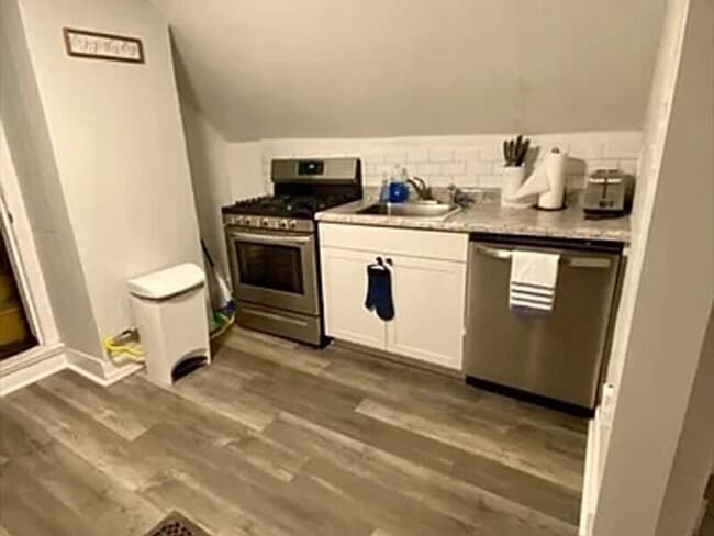 Photo - 2033 Maple Ave Unidad #4