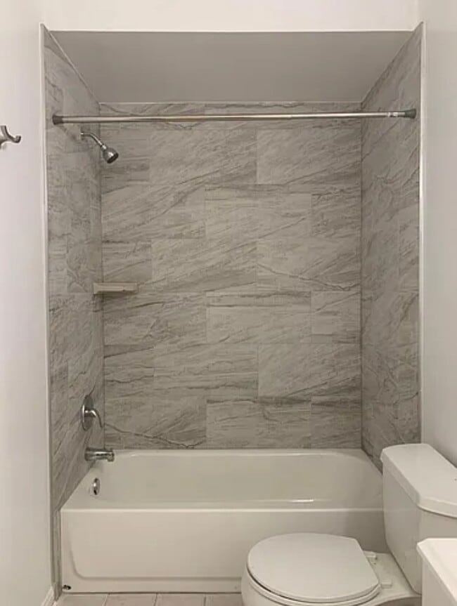 1318 13th St NW Unit 1318 St. NW English Basement