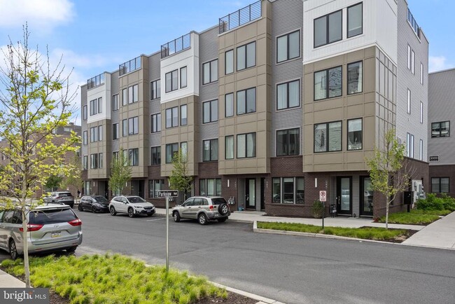 Photo - 2150 Northbank Pl