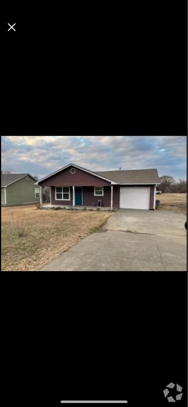 Building Photo - 302 W Cottonwood Ave Rental