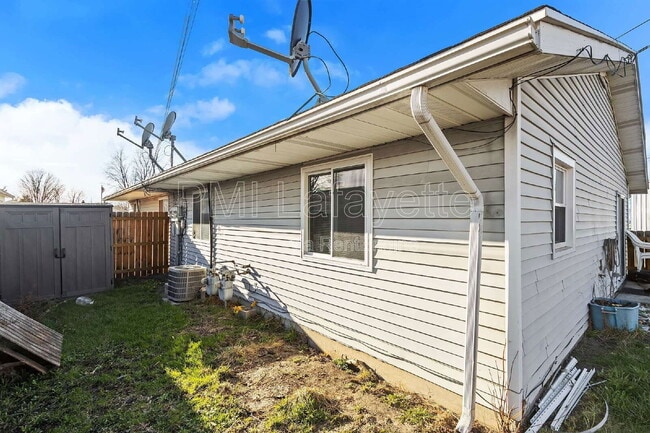 Photo - 30 W Oxford St