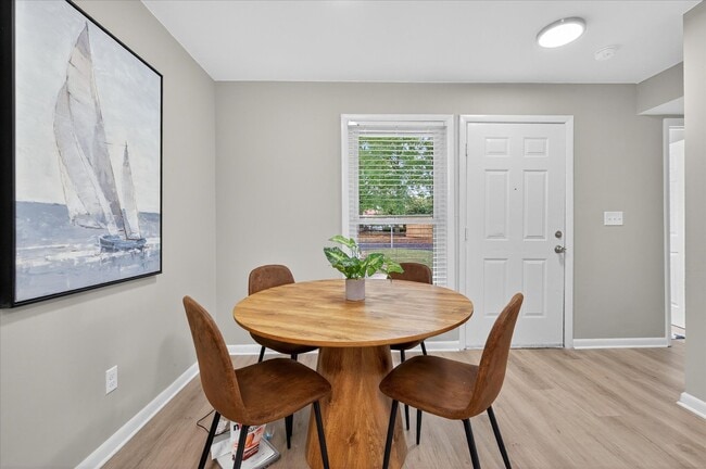 Photo - The Grove Apartments