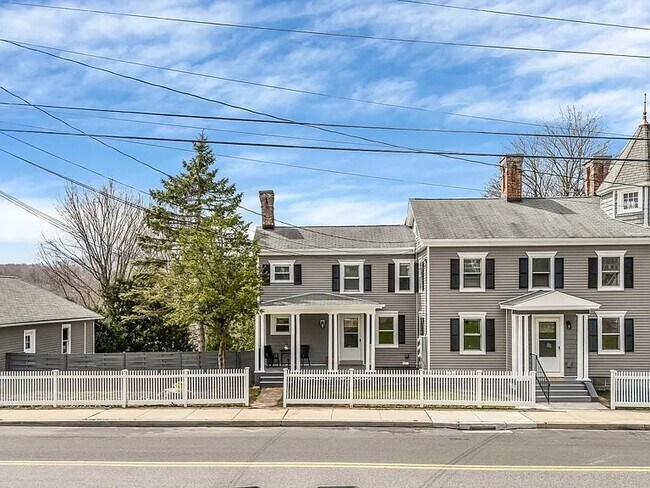 Photo - 87 Washington Ave Apartments