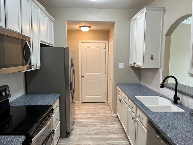 Photo - 9311 E Lakeside Dr