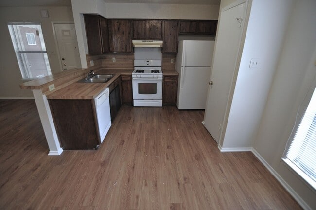 Photo - Amazing unit, perfect location!