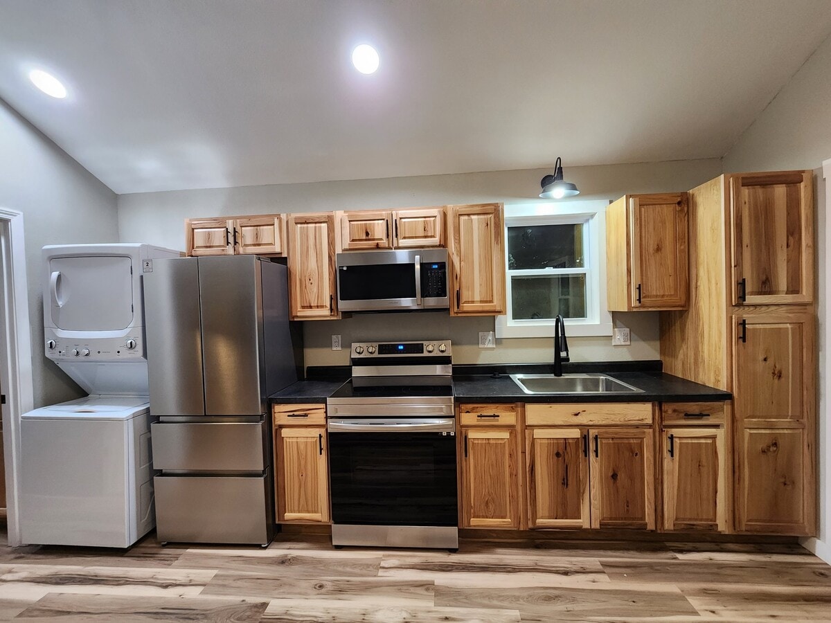 Photo - 206 Lincoln St