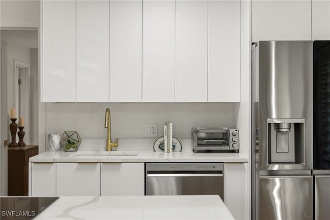 Photo - 175 5th Ave S Unidad 204