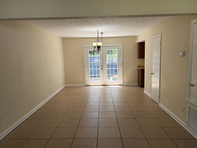 Photo - 1819 Salmon Dr