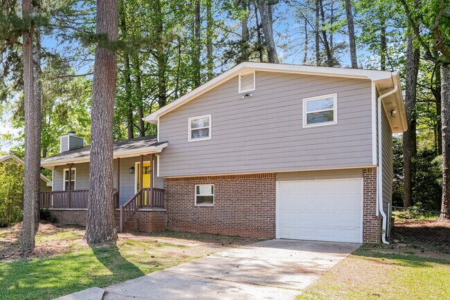 Photo - 299 Cindy Dr SE