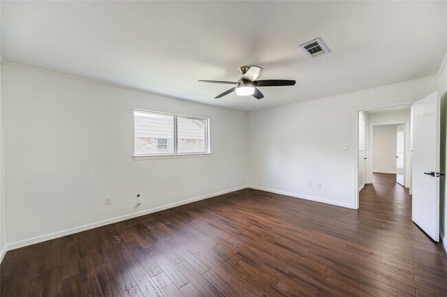 Photo - 5930 Miller Valley Dr