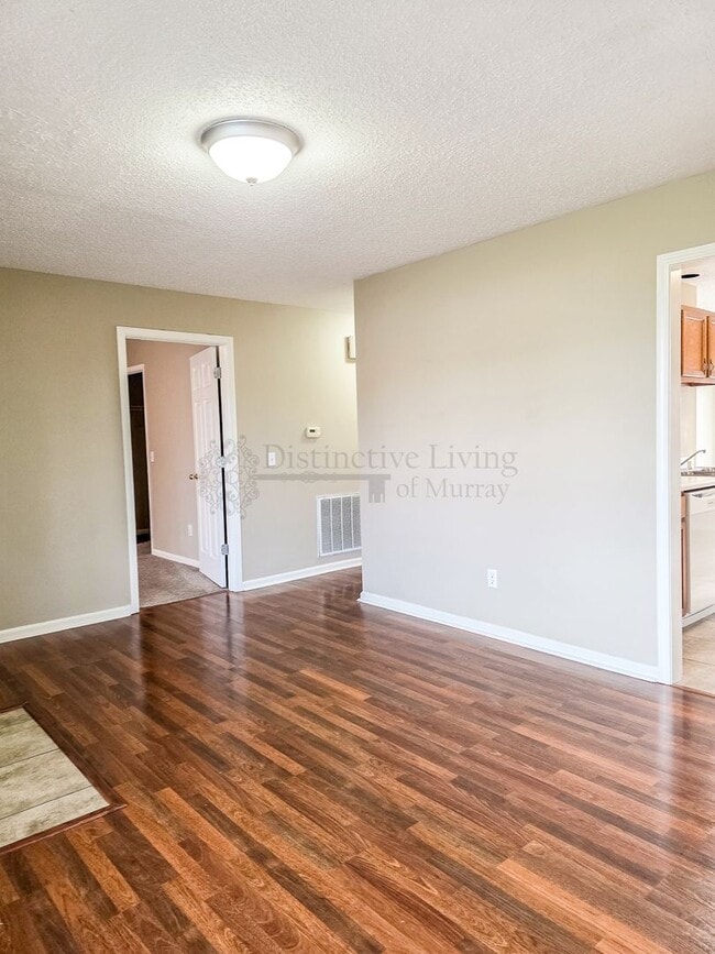 Photo - Large 2 bedroom 1 bath duplex