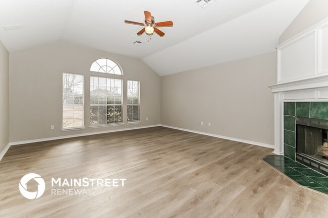 Photo - 11613 Wallace Ave