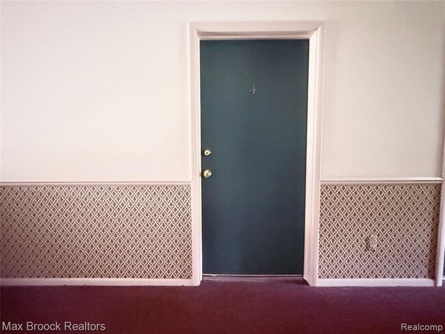 Photo - 1245 Derby Rd Unit 4