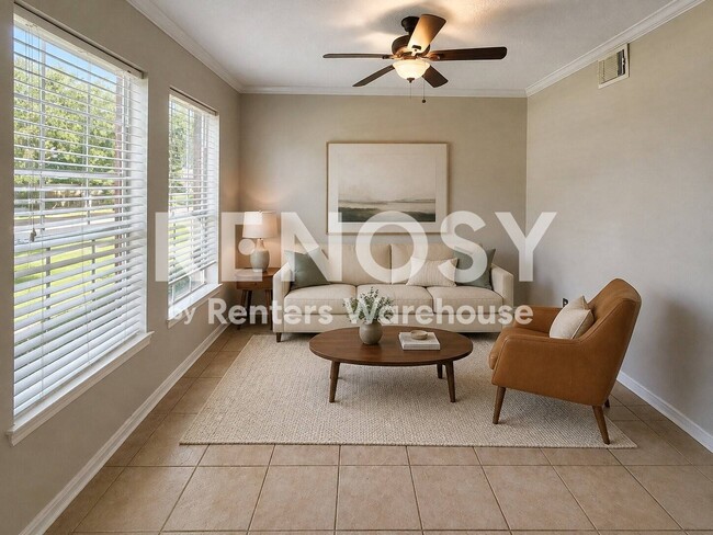 2412 N Mission Cir