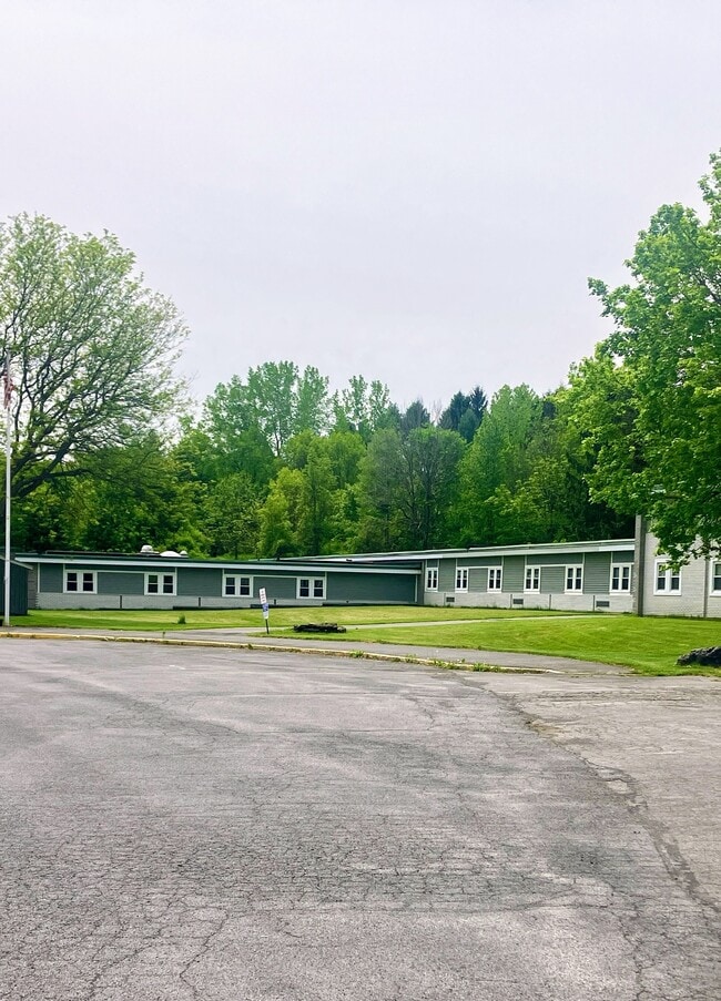 Building Photo - Festival Gardens Unit 30