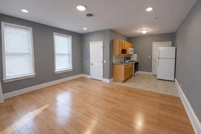 Photo - 5508 Walnut St