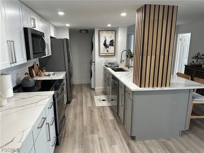 Photo - 1900 Clifford St Unidad 201