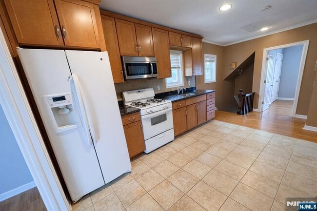 Photo - 205 Valley Brook Ave