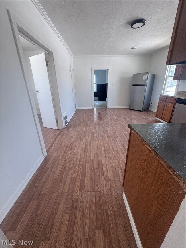 Photo - 6606 Charter Ave