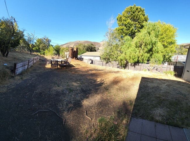 Photo - 5 Bedroom 3 bathroom in close proximity to POLY CAMPUS!