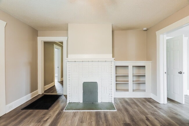 Photo - 329 Eastview Blvd