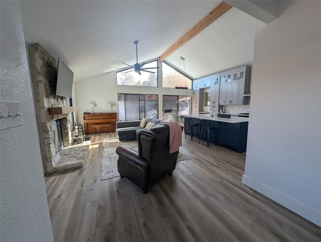 Photo - 306 Deer Creek Cir