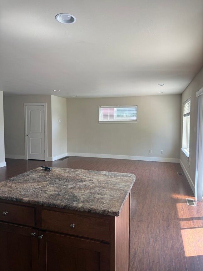 Photo - 1857 Buckrake Ave Unidad 1