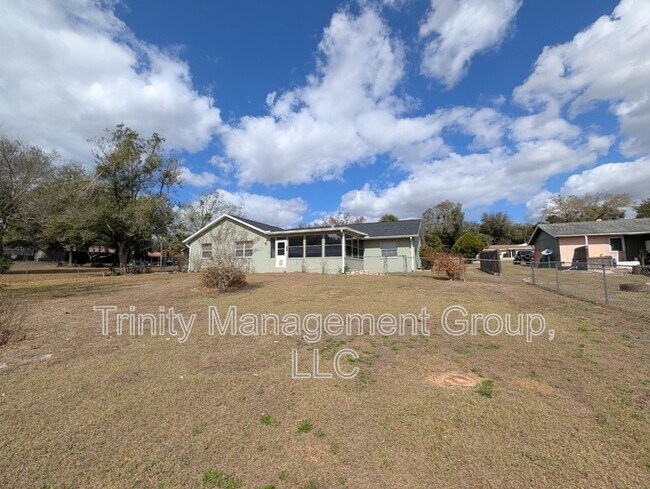 40226 Trotter Ln