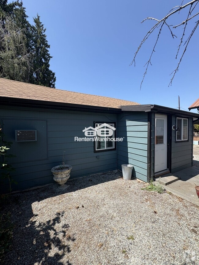 Building Photo - 1053 S Southern St Rental