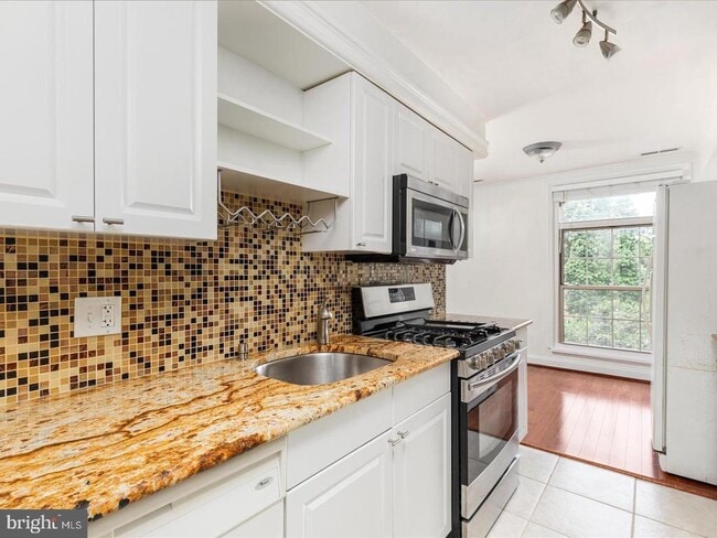 Photo - 3334 Woodburn Village Dr Unit 33