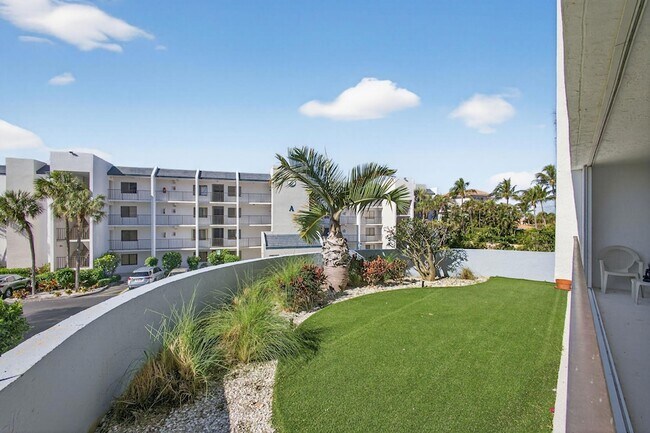 Photo - 1190 Jimmy Buffett Mem Hwy Unit 1190