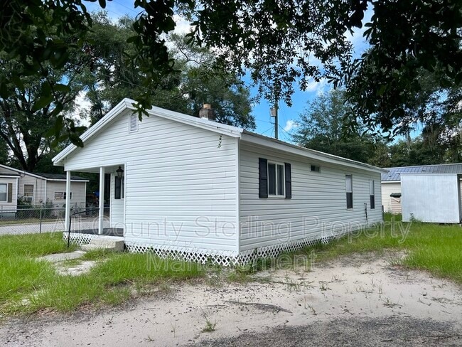 727 SE Dade St